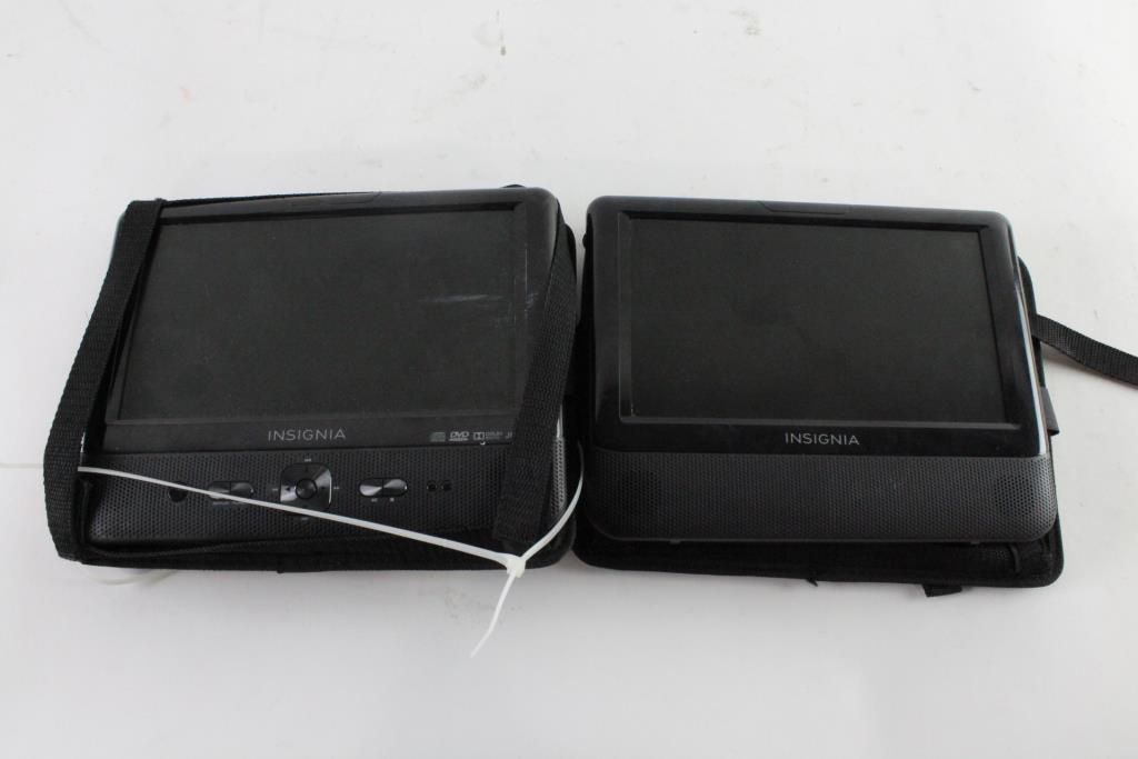 Insignia Portable DVD Player, With Second Screen Property Room