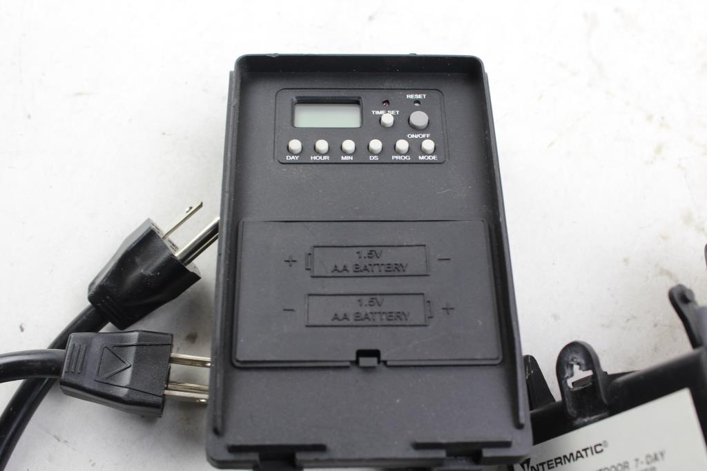 Intermatic Hb77r Raintight Outdoor Timer 6 Items Property Room Intermatic Hb77r Raintight Outdoor Timer 6 Items