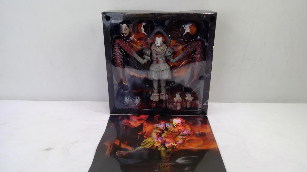 IT Pennywise Action Figure