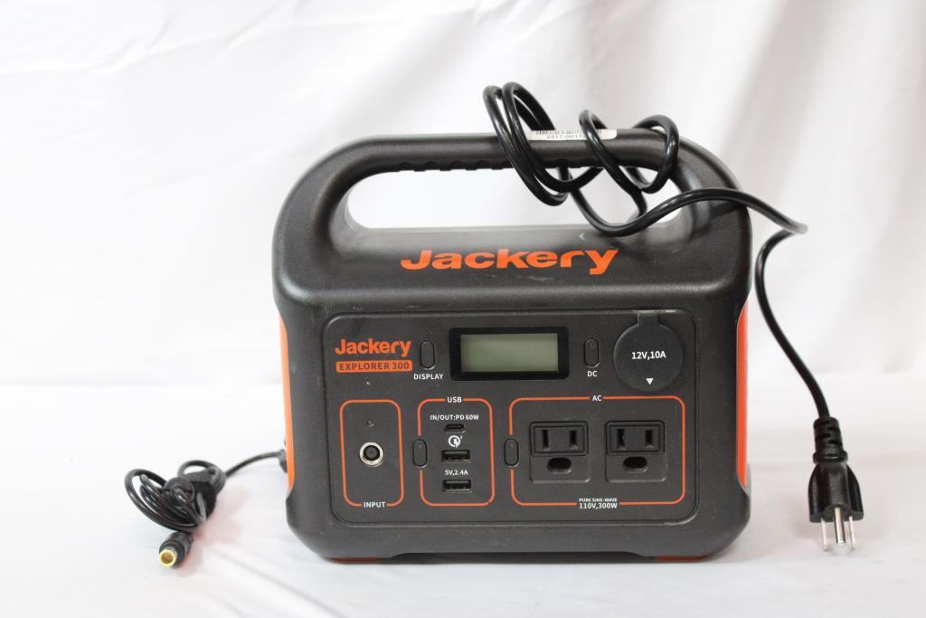 Jackery Expolrer 300 Portable Power Station
