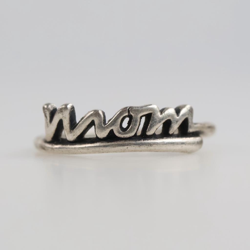 James Avery Sterling Silver "mom" Script Ring