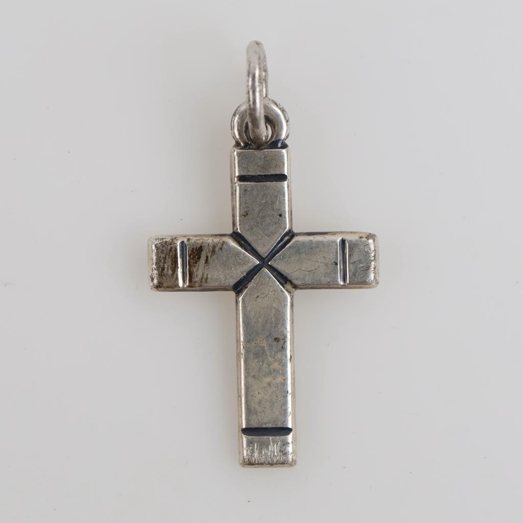 James Avery Sterling Silver Plain Latin Cross
