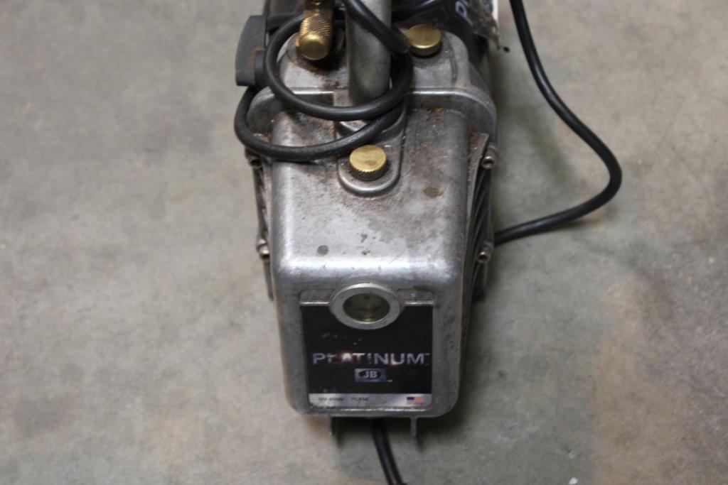 JB Platinum 7 CFM Vacuum Pump DVN200N Property Room