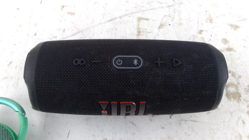 JBL Charge 5 Bluetooth Speaker And More 2 Pieces