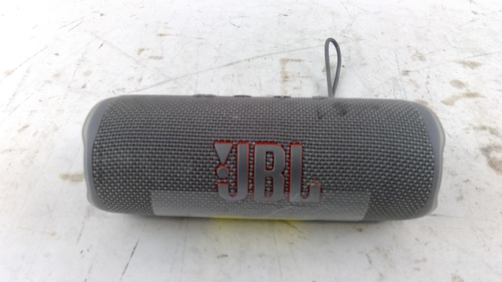 JBL Flip 6 Bluetooth Speaker