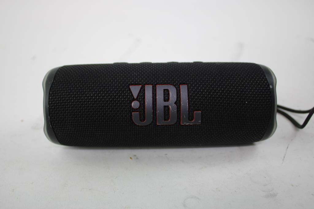 JBL Flip 6 Bluetooth Speaker