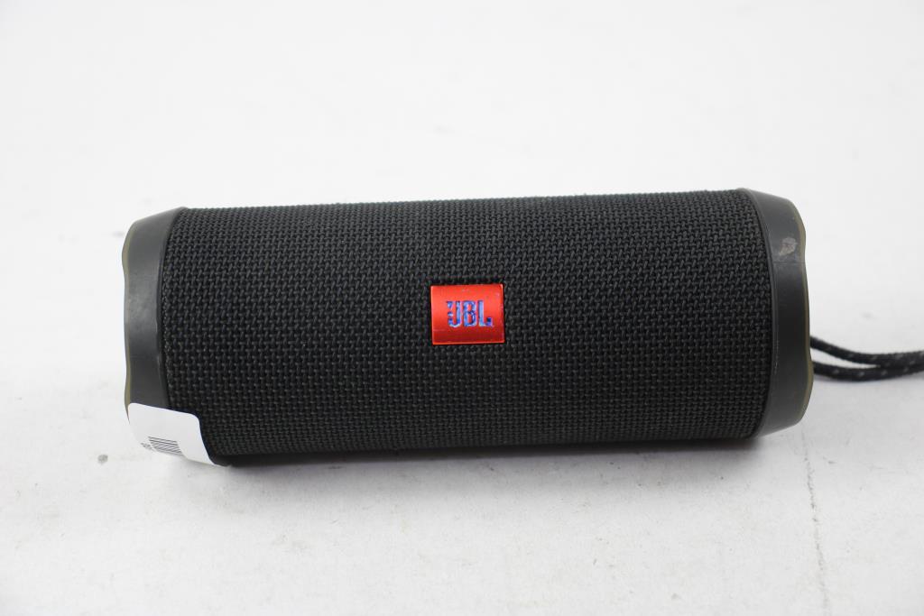 JBL Flip4 Bluetooth Speaker