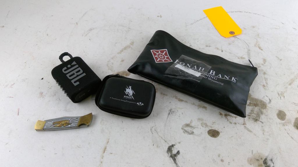 JBL Speaker And More 4 Pieces