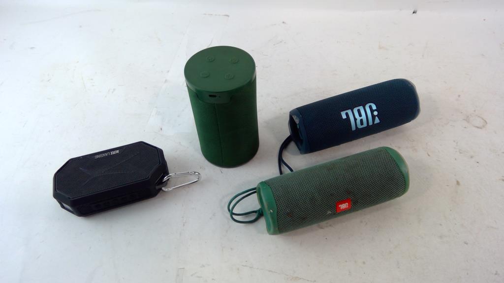 JBl Speaker And More 4 Pieces