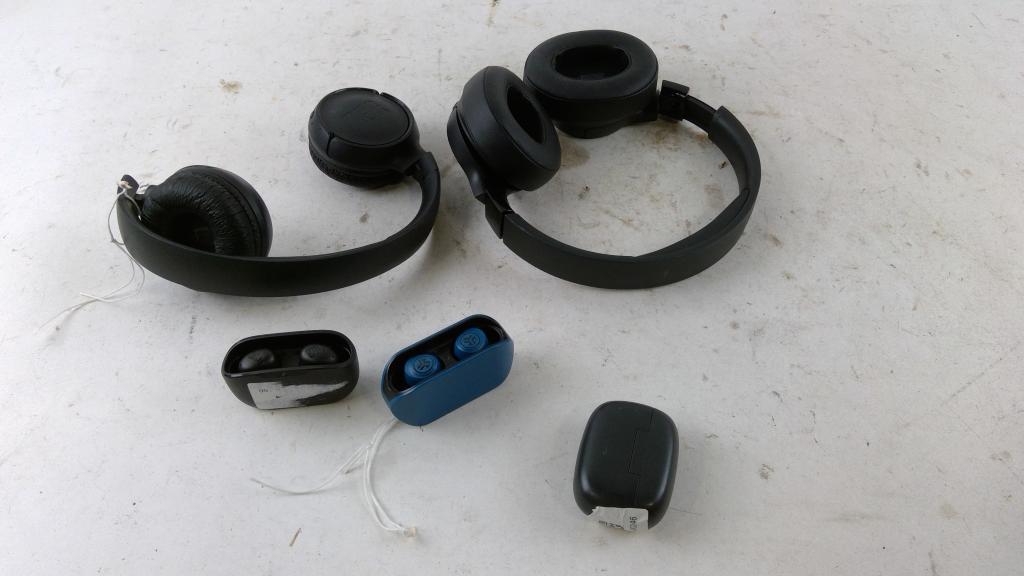 JBL Wireless Headphones And More 5 Pieces