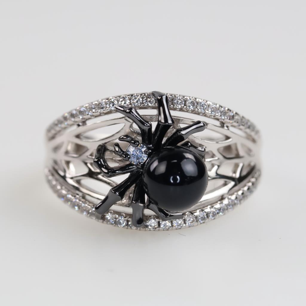 Jeulia Sterling Silver Clear Stone Spider Web Ring