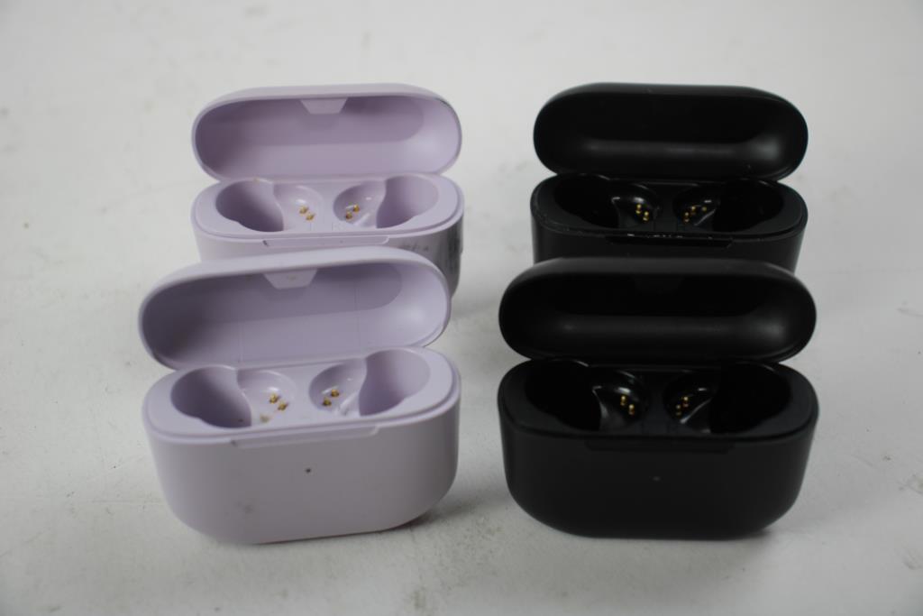 Jlab Charger Case JLAB Charger Case, 4 Pieces | Property Room