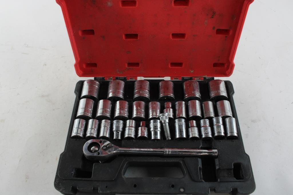 Jobsmart Ratchet & Socket Set Property Room