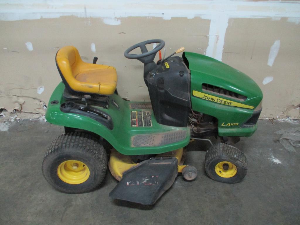 John Deere Riding Lawn Mower Property Room