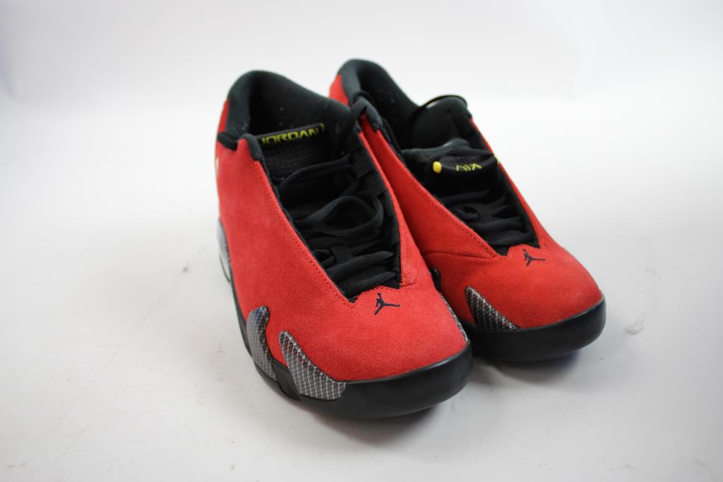 Jordan 14 Retro Ferrari Men's Sneakers, Size 8.5