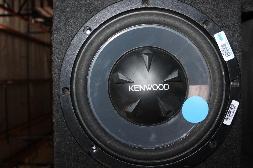 Kenwood 2 Subwoofer Speaker Box Property Room