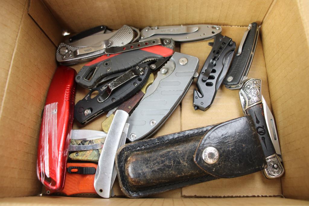 Kershaw, Gerber, Mossy Oak, And More Folding Knives, 20 Pieces