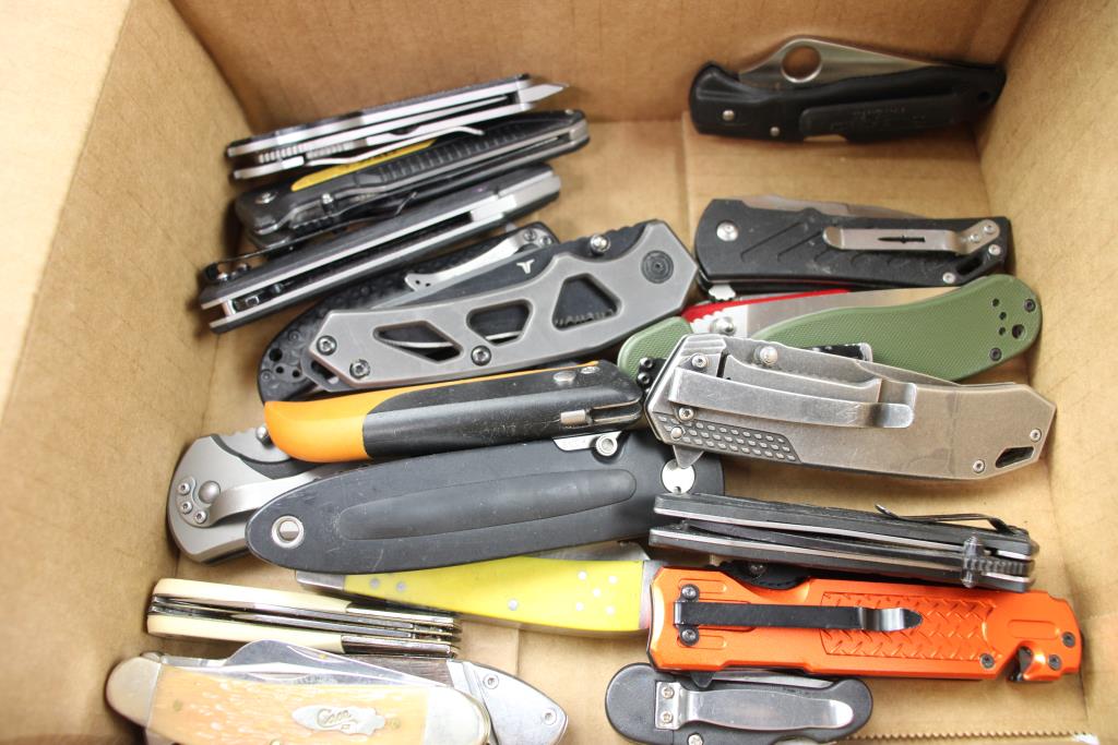 Kershaw, SOG, True And More Folding Knives, 25 Pieces