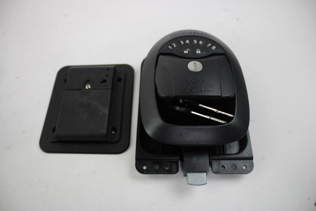 Keyless Baggage Door Handle