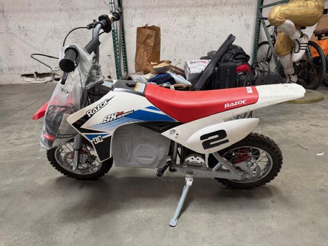 Kid's Razor SX500 McGrath Electric Dirt Bike