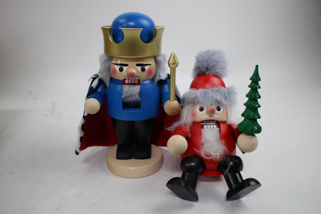 King Nutcracker, Santa With Christmas Tree Nutcracker, 2 Pieces