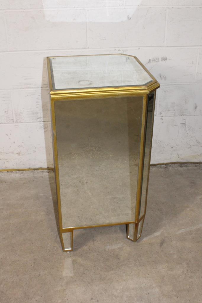 Kirkland Manhattan Mirrored Nightstand Property Room