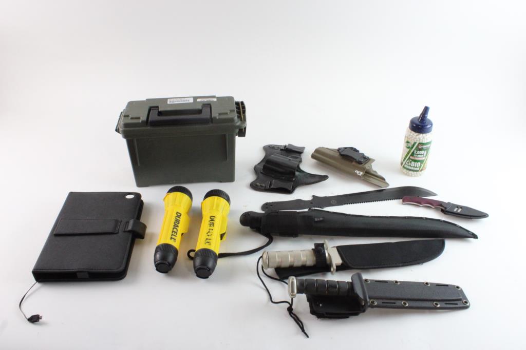 Knives And More, 5+ Pieces Property Room