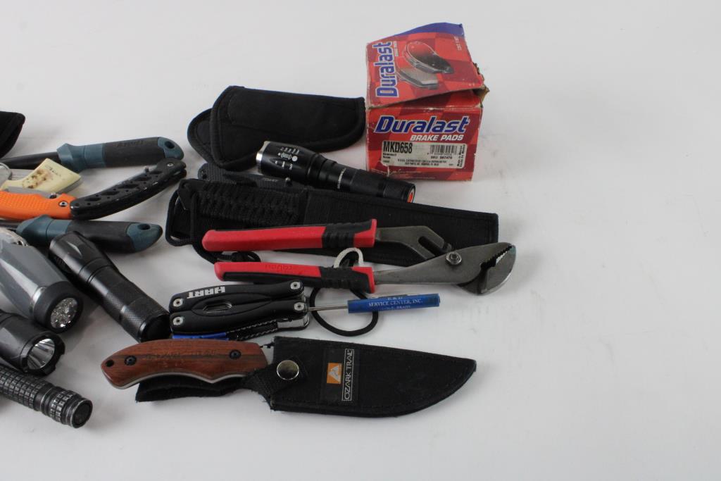 Knives, Flashlights And More, 15+ Pieces Property Room