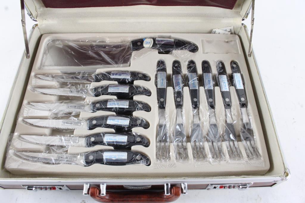 Kochtopfhaus Muller Knife Set With Case, 10+ Pieces Property Room