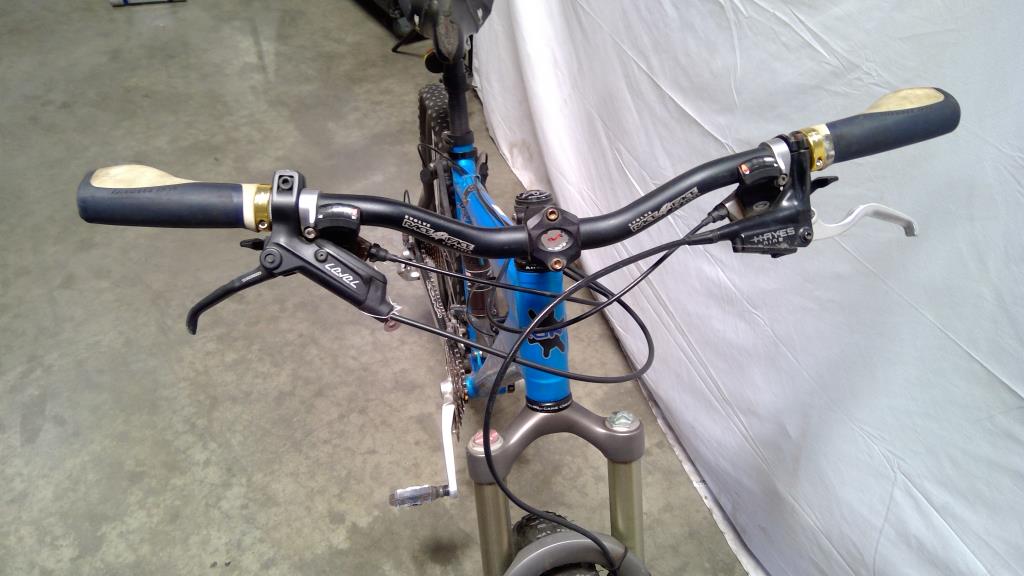 thumbnail image 2 of 26 Inch Full Suspension Mountain Bike Frame 200mm Travel Downhill 2 of 11
