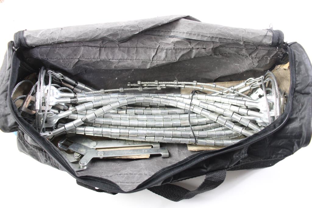 Laclede Light Truck & SUV Cable Chains Property Room