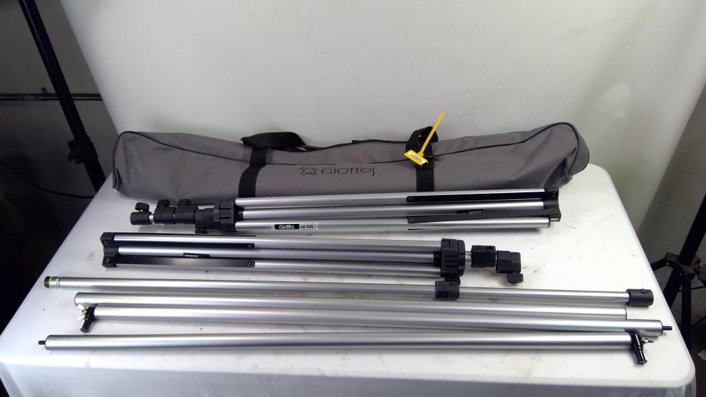 Large Tripod