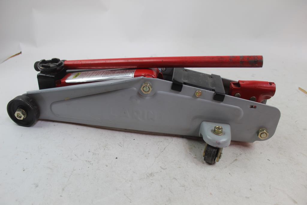 Larin Floor Jack Property Room