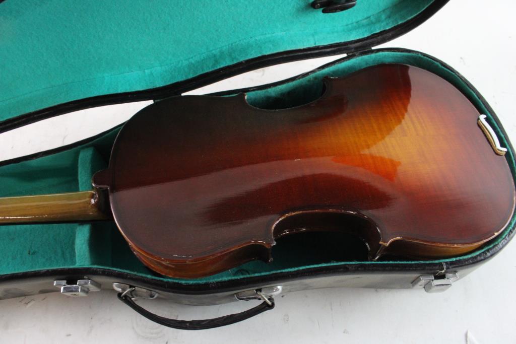 Lark Student Violin With Case Property Room