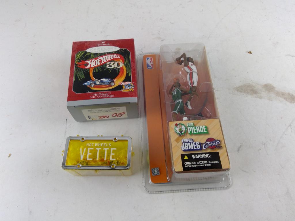 Lebron James Figure And More 3 Pieces