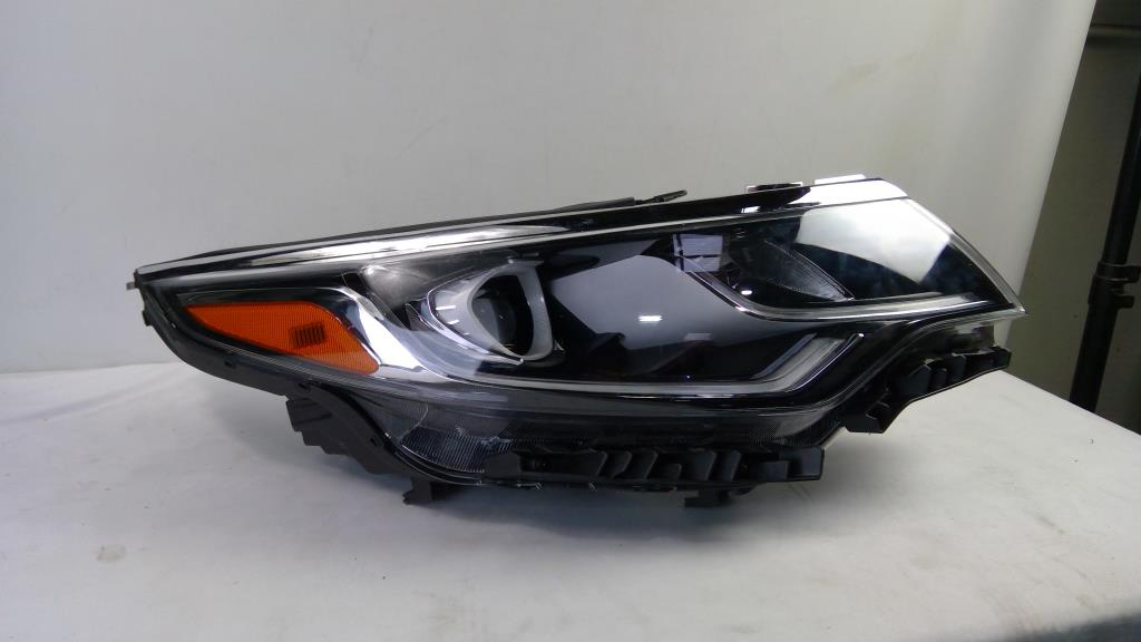 Left Headlight PP-TD30