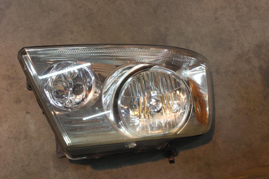 Left & Right Headlights Property Room