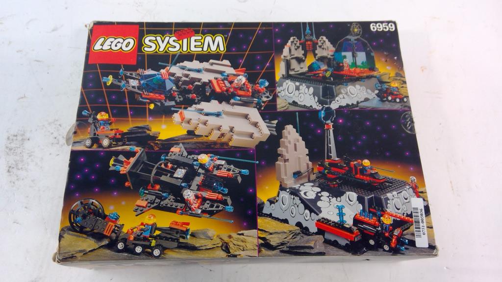 LEGO System Set | Property Room