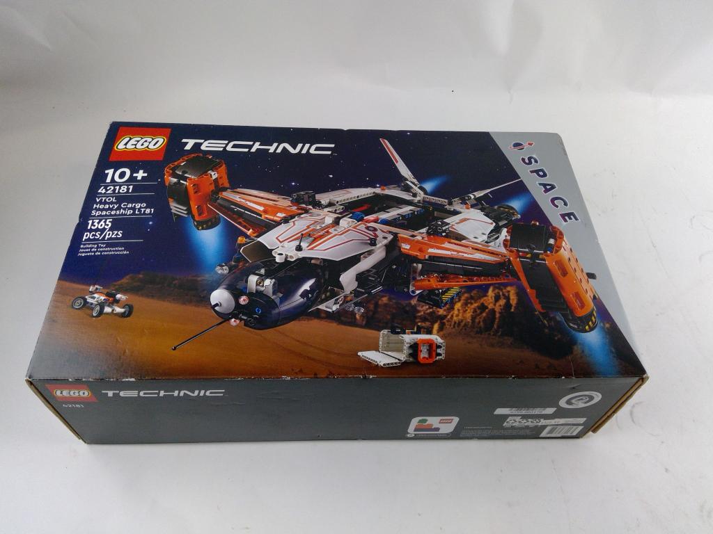 Lego Technic VTOL Heavy Cargo Spaceship Set