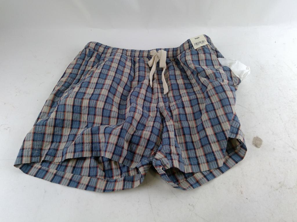 Levi Shorts Size Large