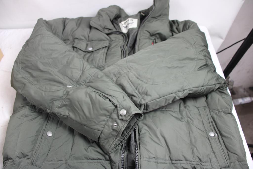 Levis Puffer Jacket + Wool Spools