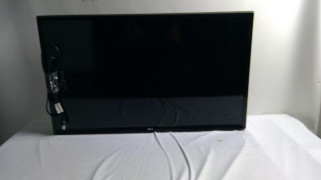 LG 32-Inch HD Smart LED TV