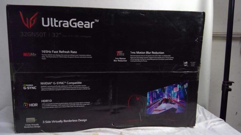 LG UltraGear 32" Gaming Monitor
