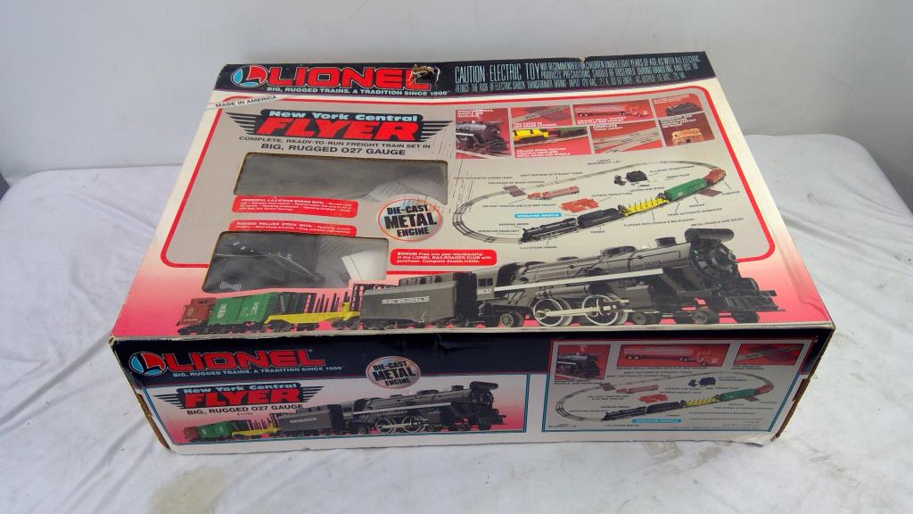 Lionel, Rains 027 Gauge New York Central Flyer Freight Train Set