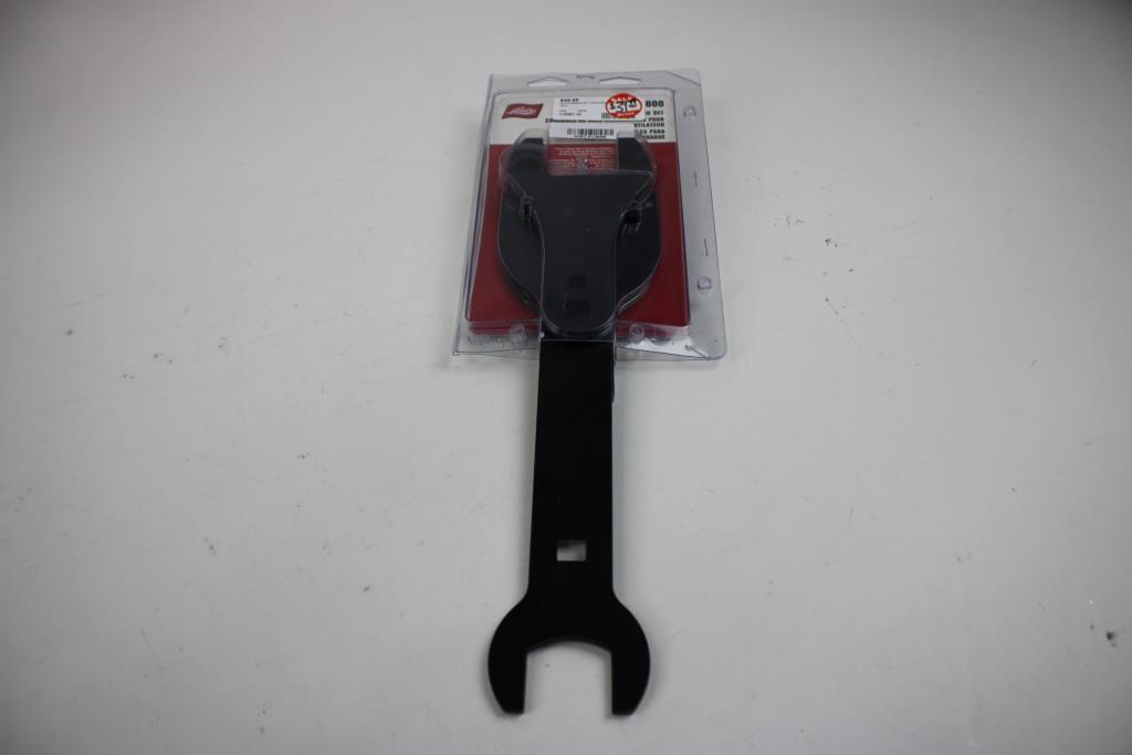 Lisle Universal Fan Clutch Wrench Set