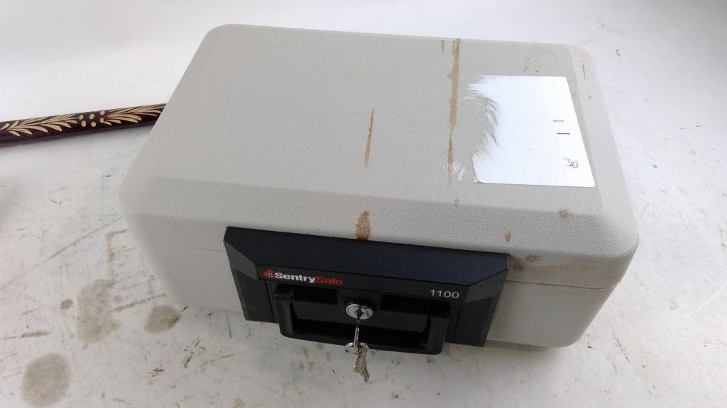 Lockbox And More 3 Pieces | Property Room