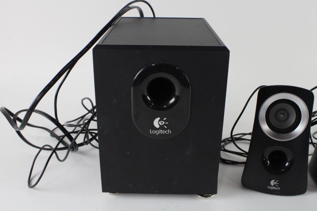 Logitech Stereo Speakers And Subwoofer System Property Room