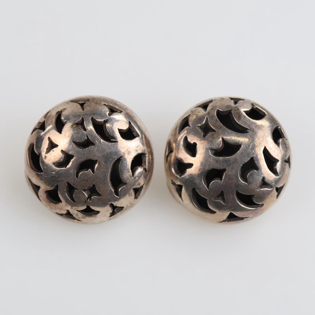 Lois Hill Sterling Silver Circle Stud Earrings