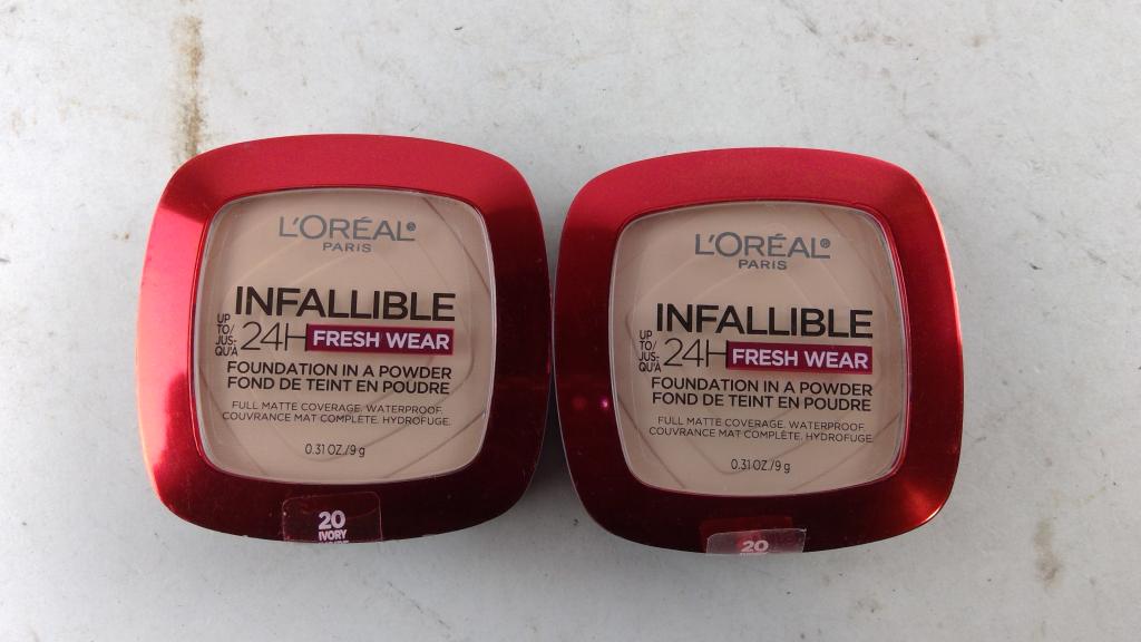 L'oreal Infaliable 20 Foundation Powder 2 Pieces