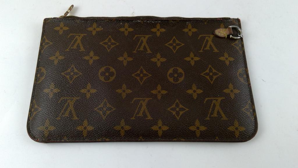 Louis Vuitton Designer Wallet- Doublechecked By Entrupy